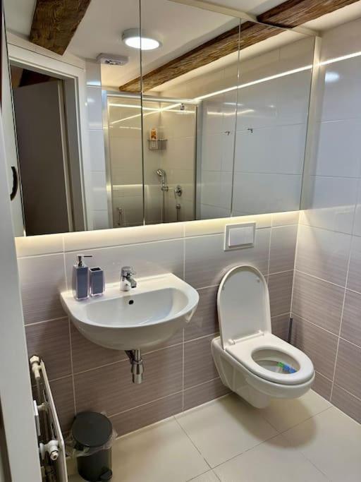 Palac Anezka D1 Brno Ngoại thất bức ảnh